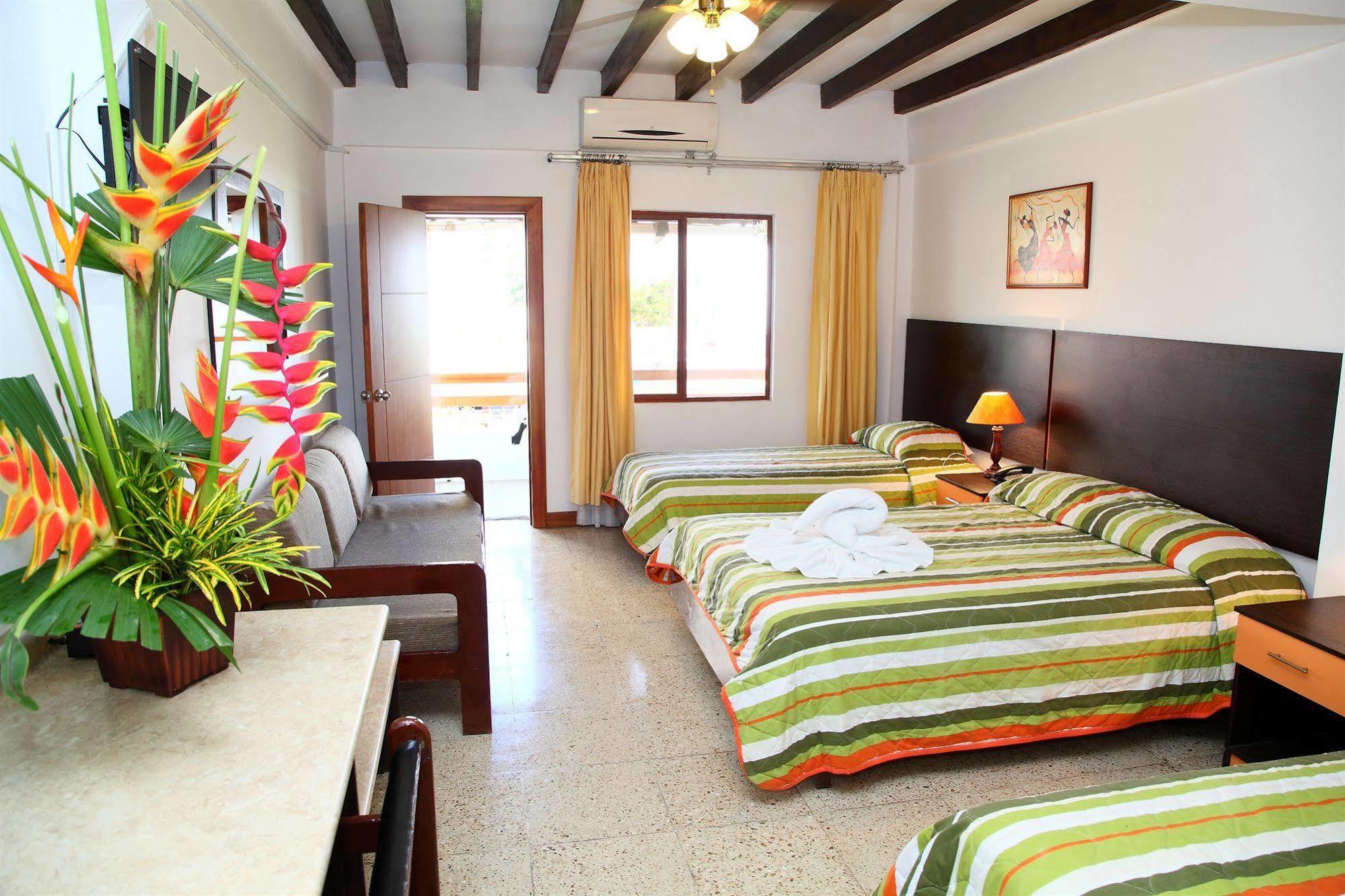 Hotel Puerto Ballesta Tonsupa Εξωτερικό φωτογραφία